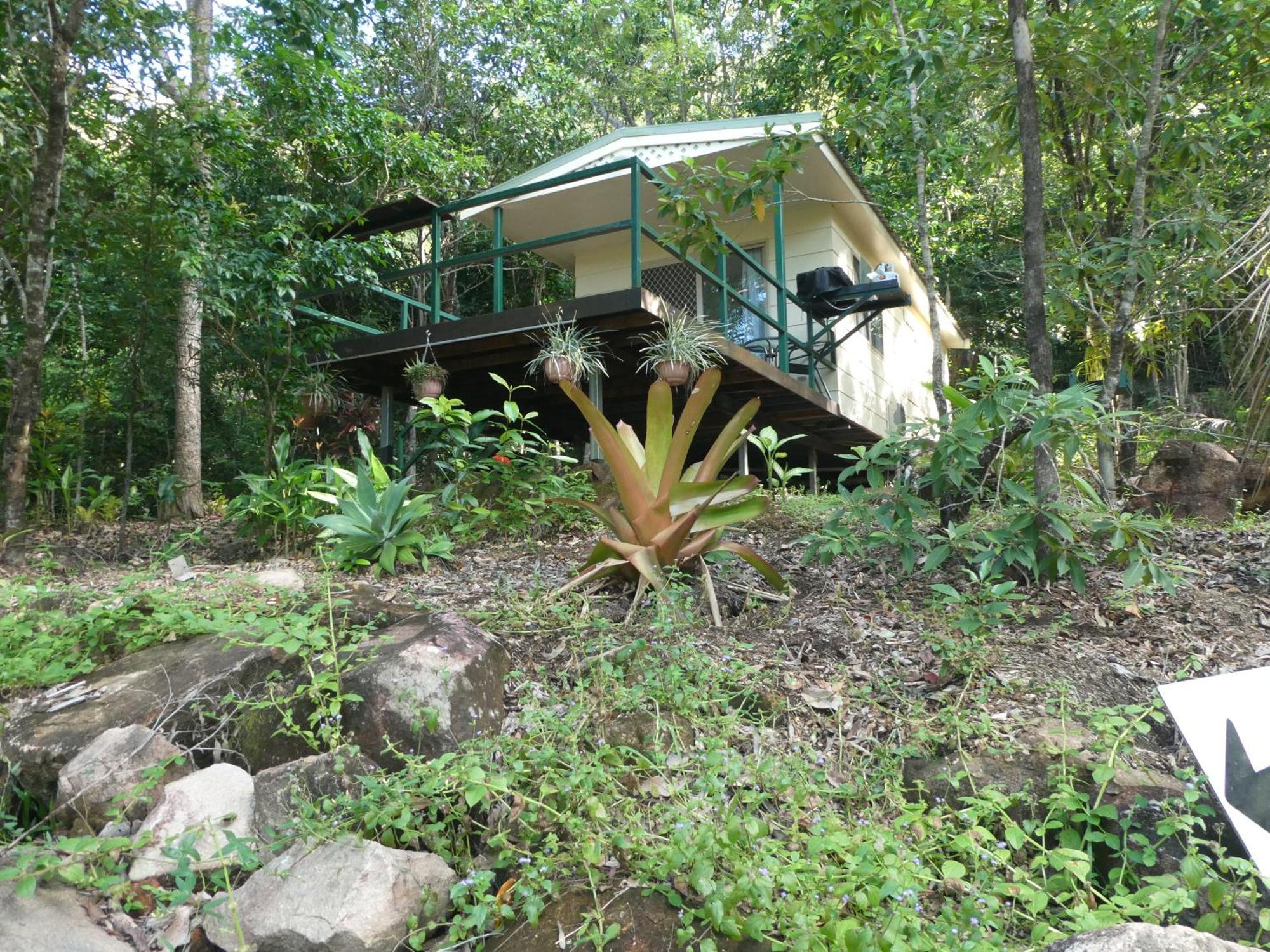 Vista Hinchinbrook Aparthotel Cardwell Exterior foto