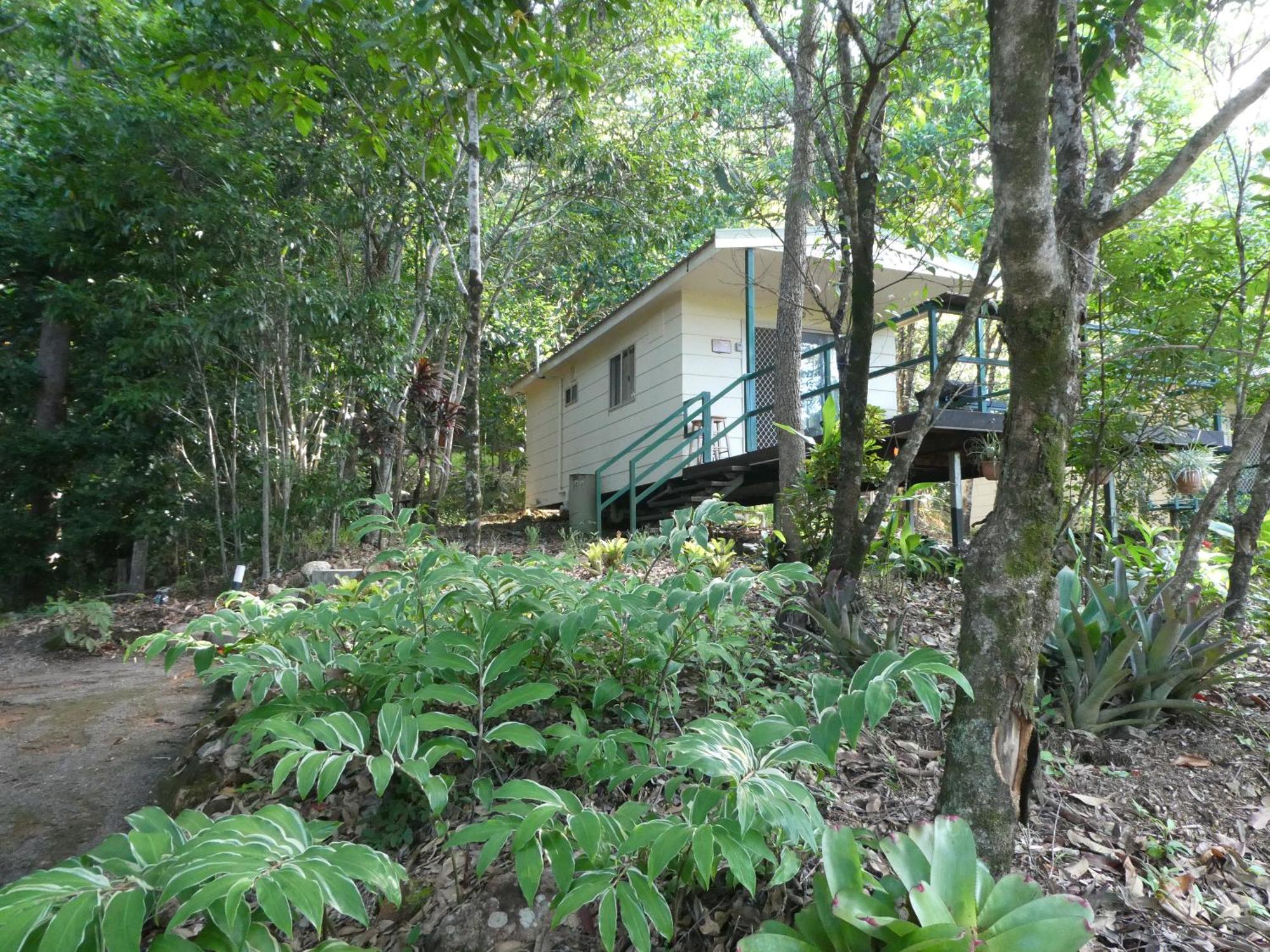 Vista Hinchinbrook Aparthotel Cardwell Exterior foto